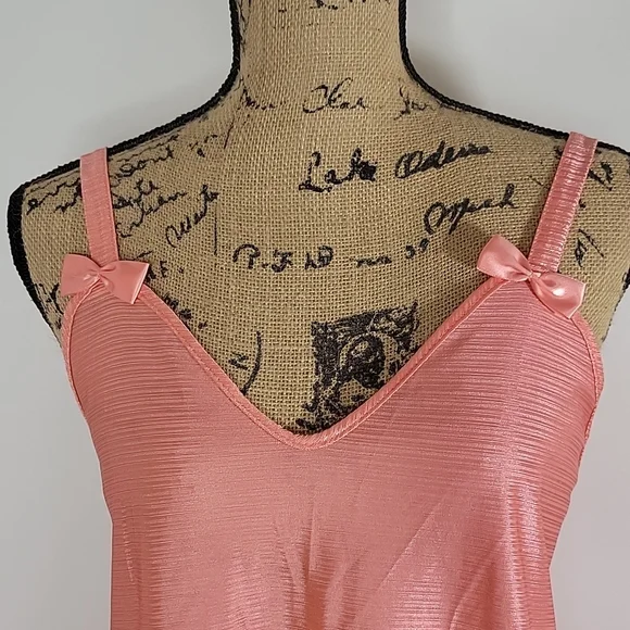 Petra Fashions vintage nightgown size medium - Picture 2 of 5